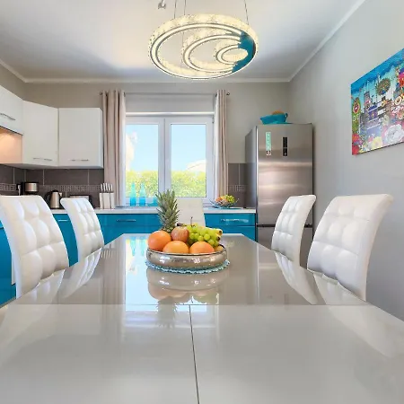 Valentina By Interhome * Loborika