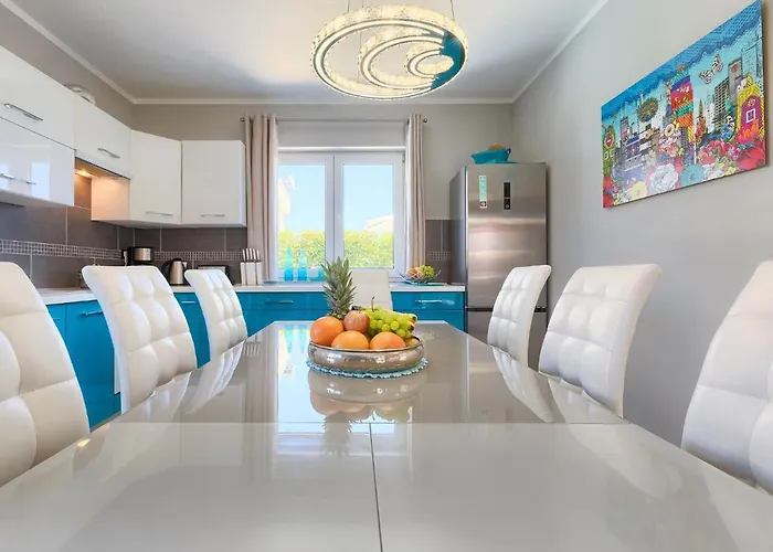 Valentina By Interhome * Loborika